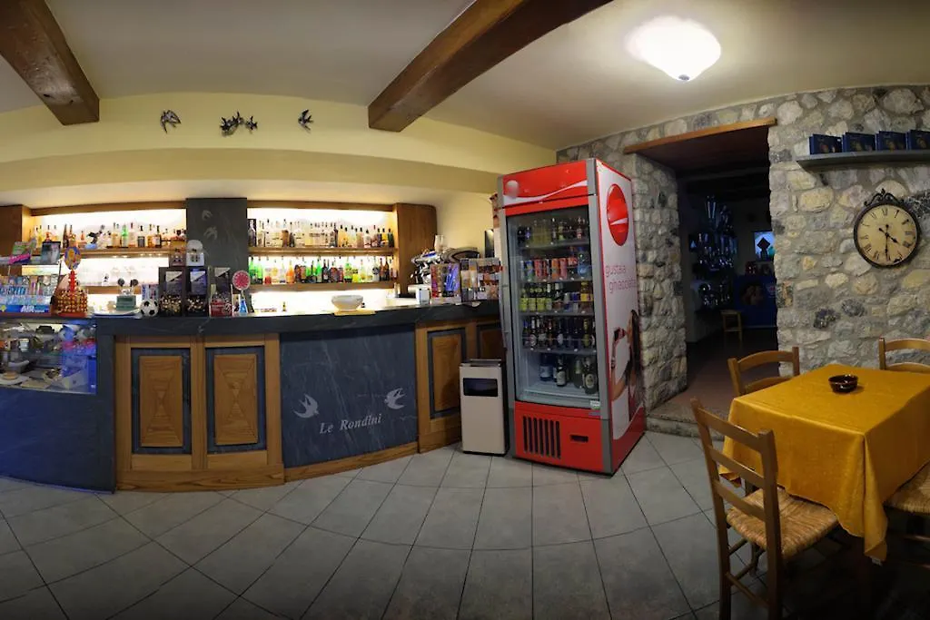 隆迪尼酒店 日科德尔格尔福迪艾斯 2*,