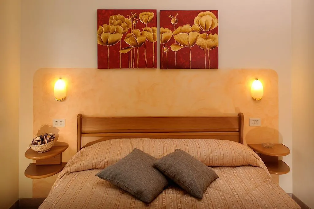 Hotel Le Rondini Riccò del Golfo di Spezia 2*,  Itálie